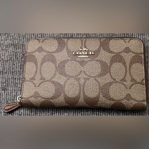 Coach Signature Large Zip around wallet